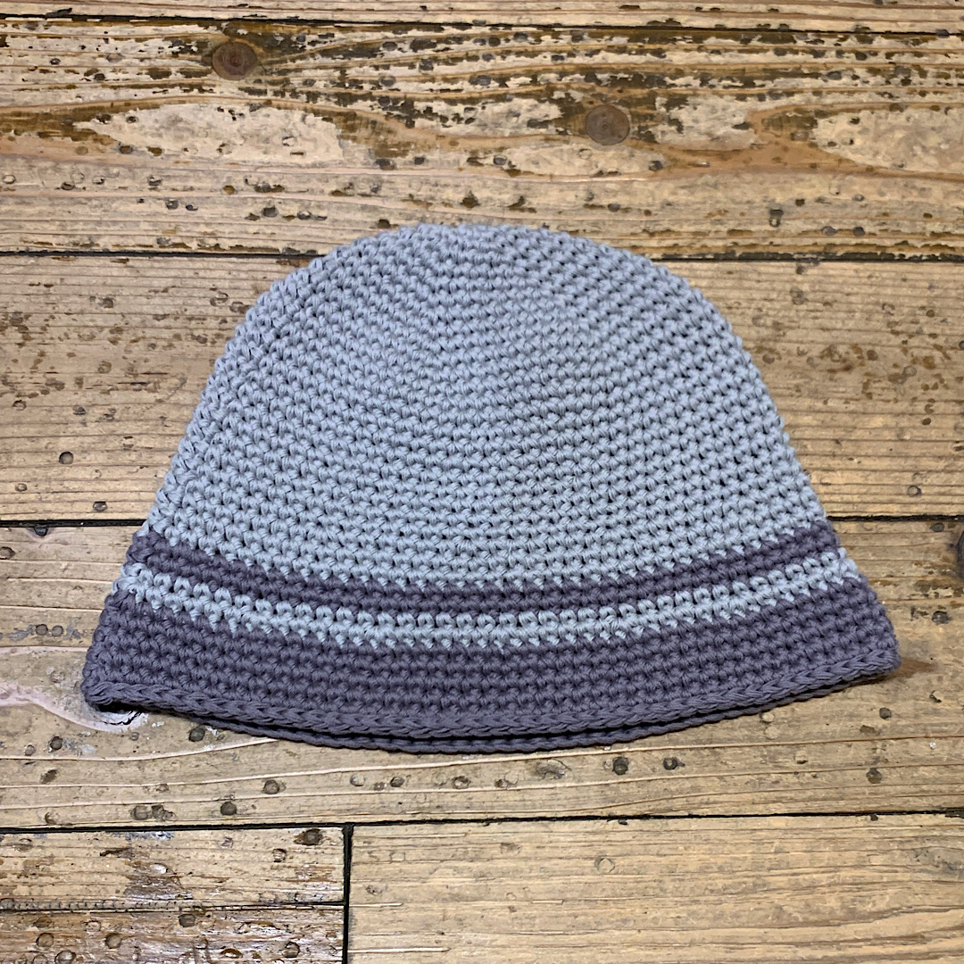 RADICAL Hand Knitted Hat(Silver/Grey)