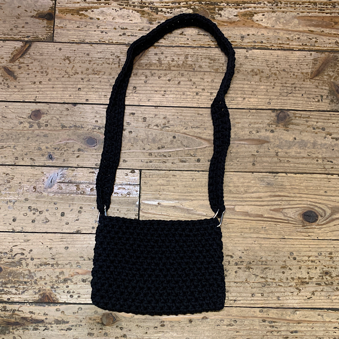 RADICAL  Hand Knitted Bag(Black)