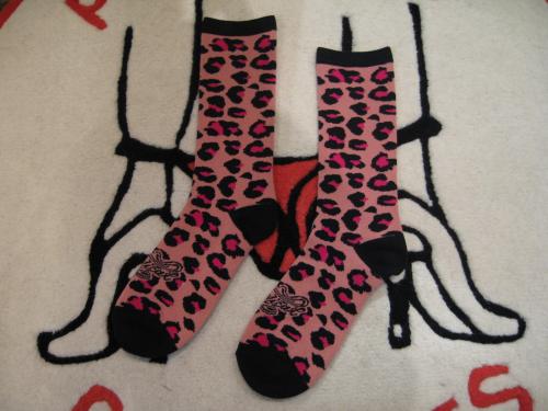 RADICAL Leopard Socks Pink